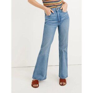 Madewell NWT Retro Flare Jeans in Norwich Medium Wash Size 27 70's Inspired